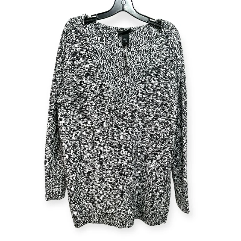 Sweater By Lane Bryant In Black & White, Size: 18