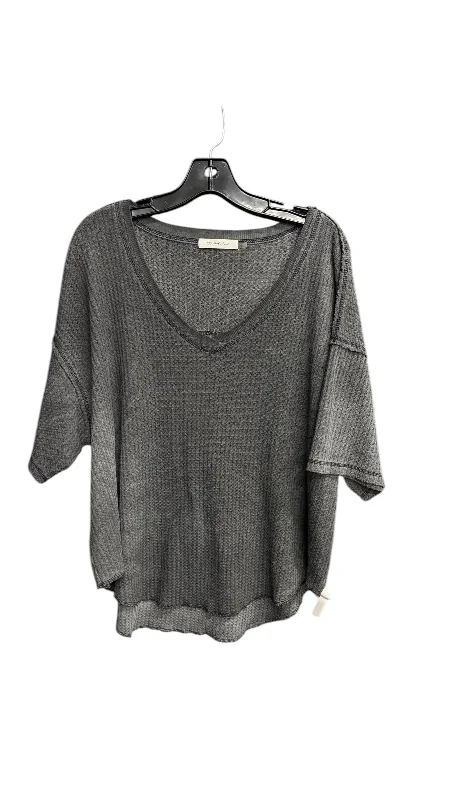 Top Short Sleeve Basic By Mustard Seed In Grey, Size: L